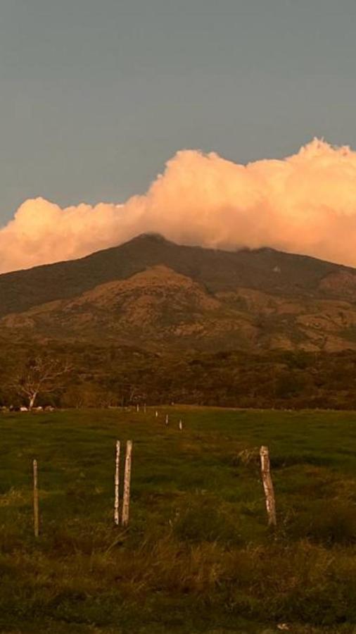 Miravalles Volcano House Guayabal  외부 사진